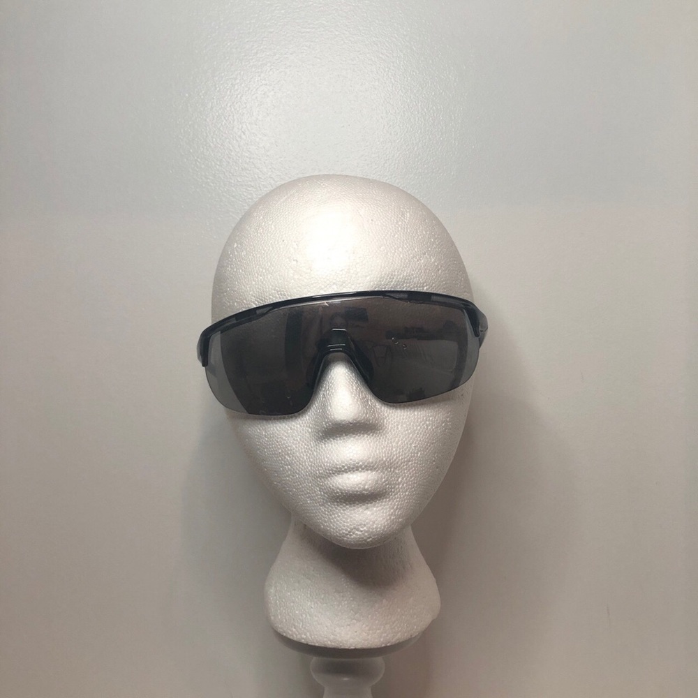 Large mirrored sunglasses